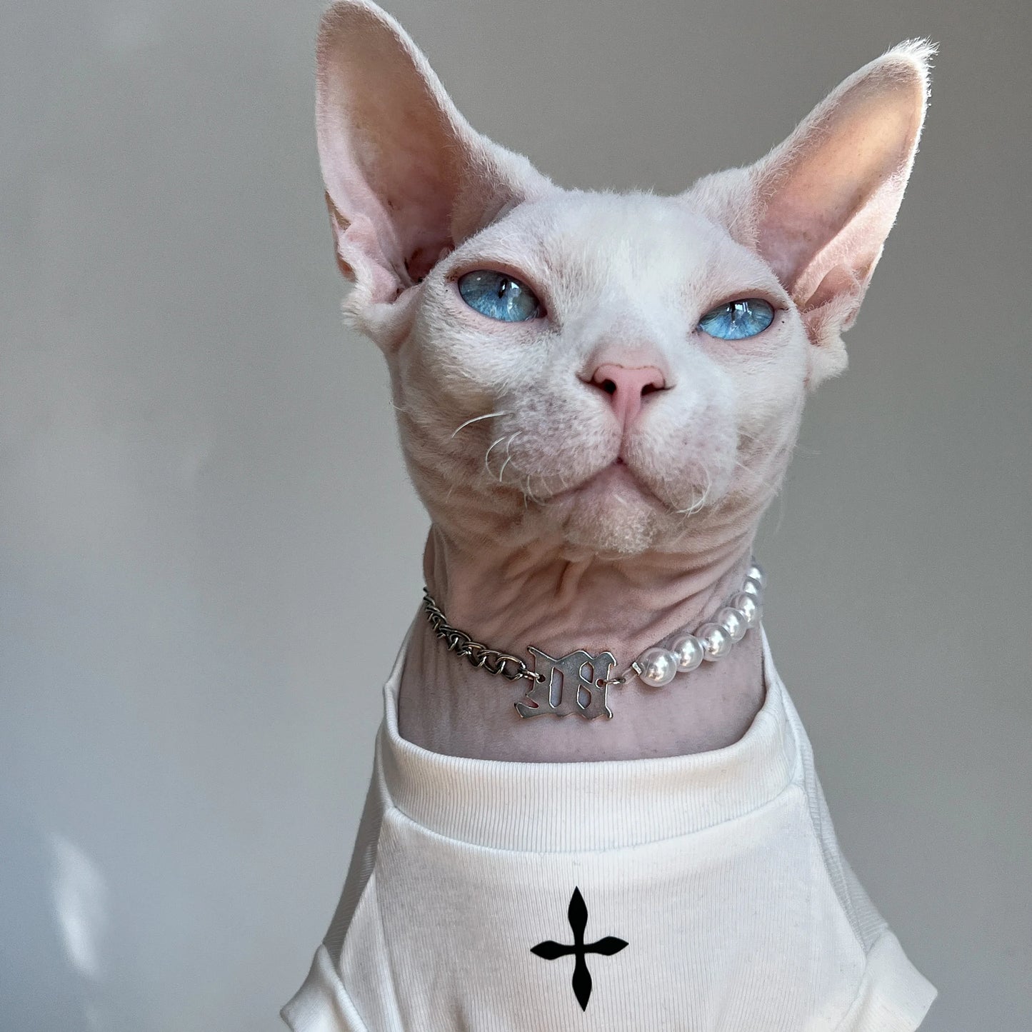 Cross Motif Sphynx Cat T-shirt